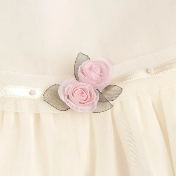 Vestido de tul con cinturon de flores Femi