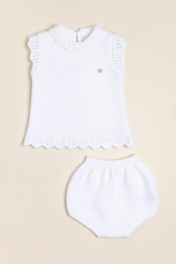 Conjunto de Santa Clara con cuello calado