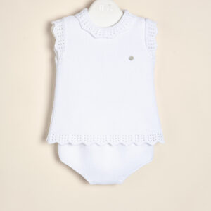 Conjunto de Santa Clara con cuello calado