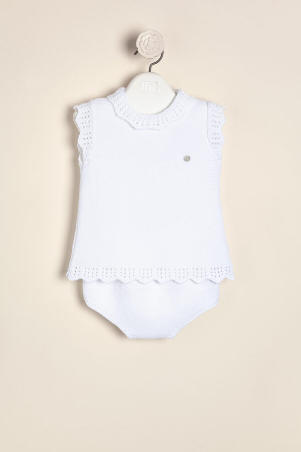 Conjunto de Santa Clara con cuello calado